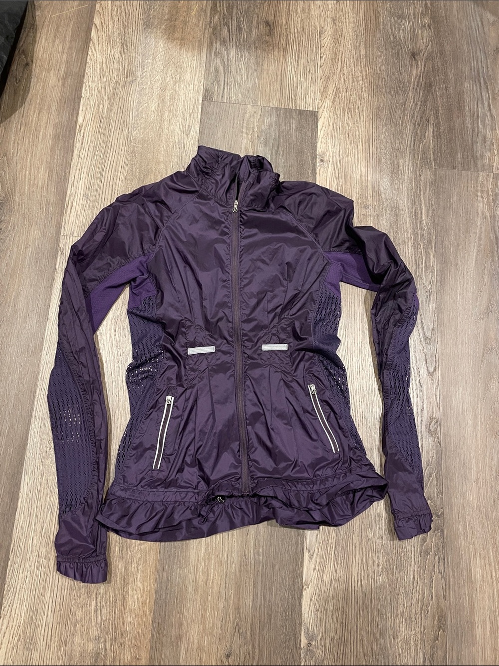 Lululemon Run Wild Jacket Purple Concord Grape size 4 Windbreaker Jacket - Women - Picture 6 of 12